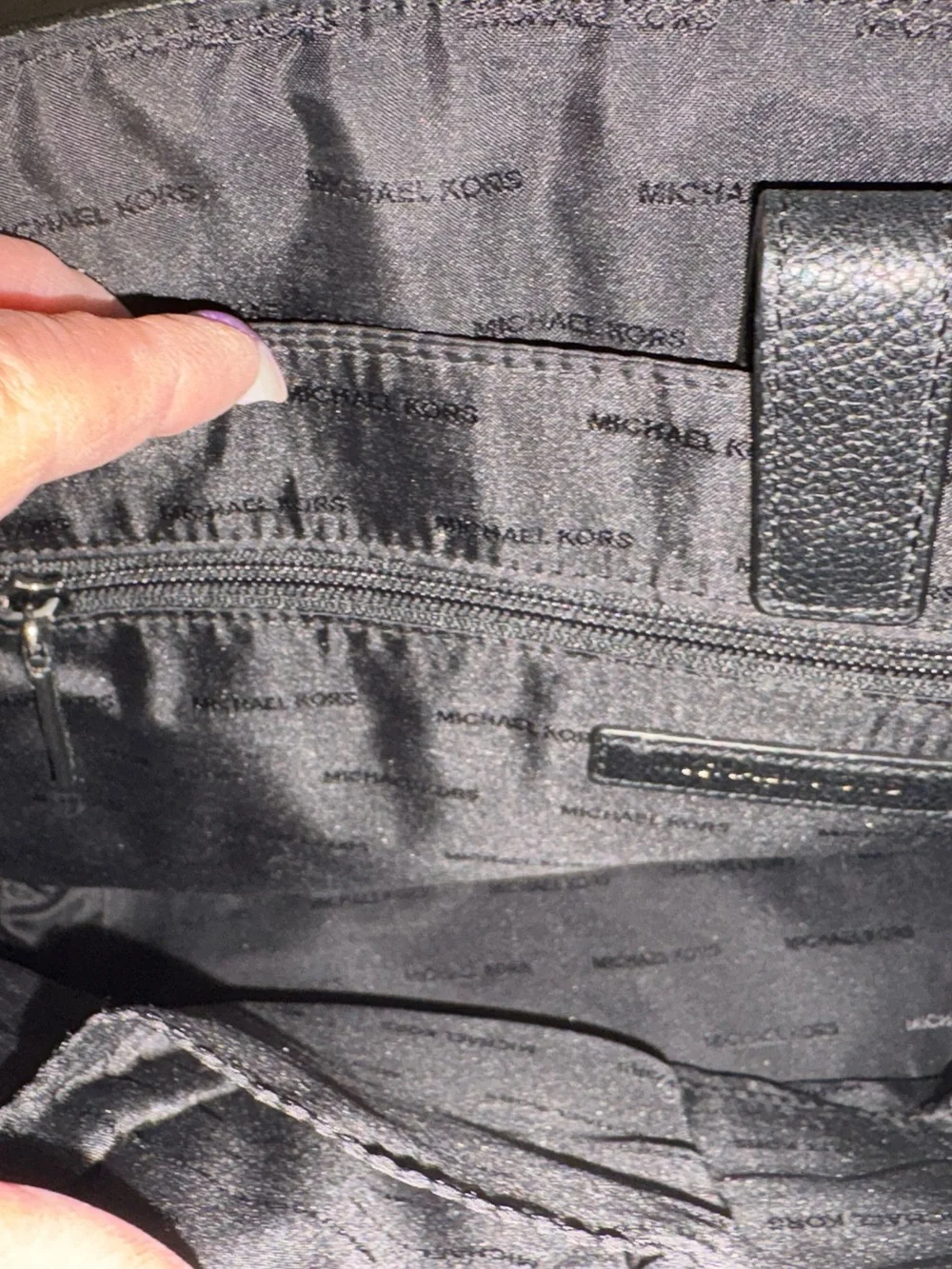 Bag-Men’s Black Michael Kors’s messengers Bag MK bag with signature logo print.